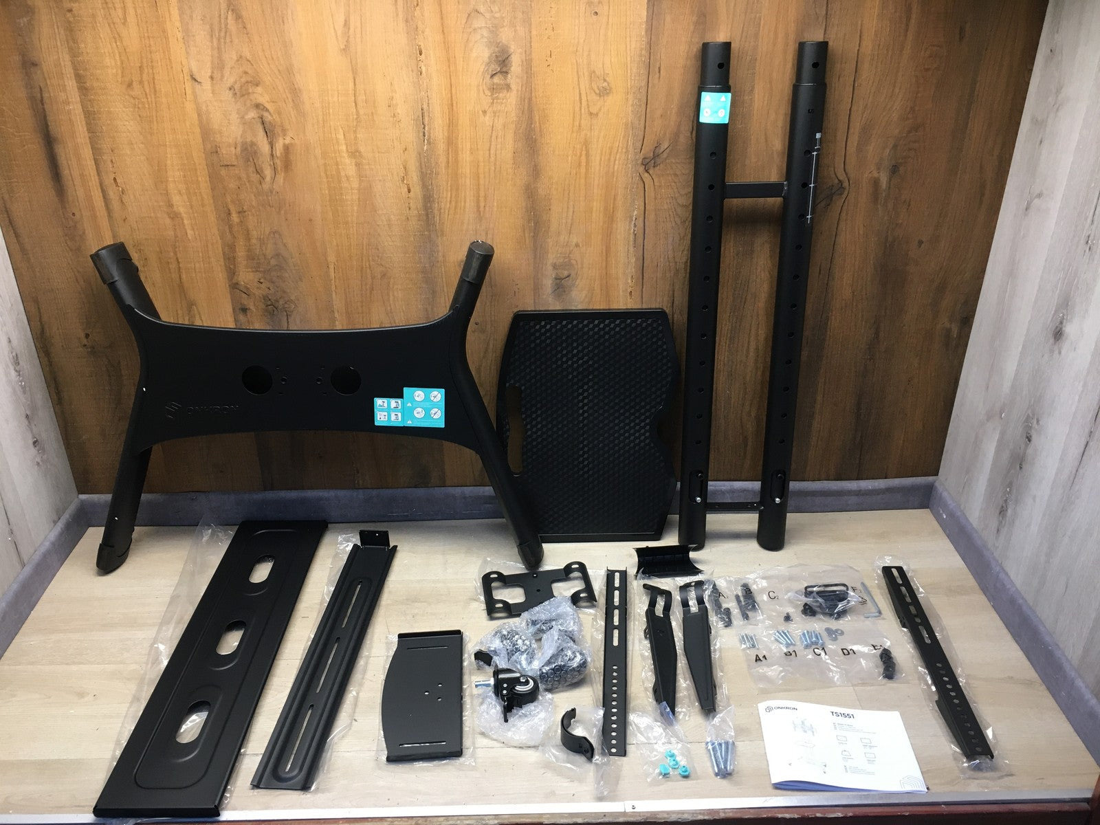 ONKRON TS1551-B TV Ständer rollbar für 40-70 Zoll Fernseher, I37798