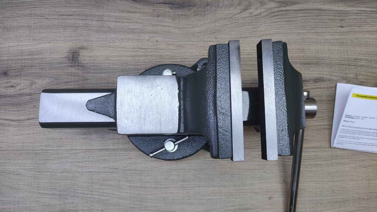 STANLEY MaxSteel Schwerlast-Schraubstock 1-83-067, 125 mm