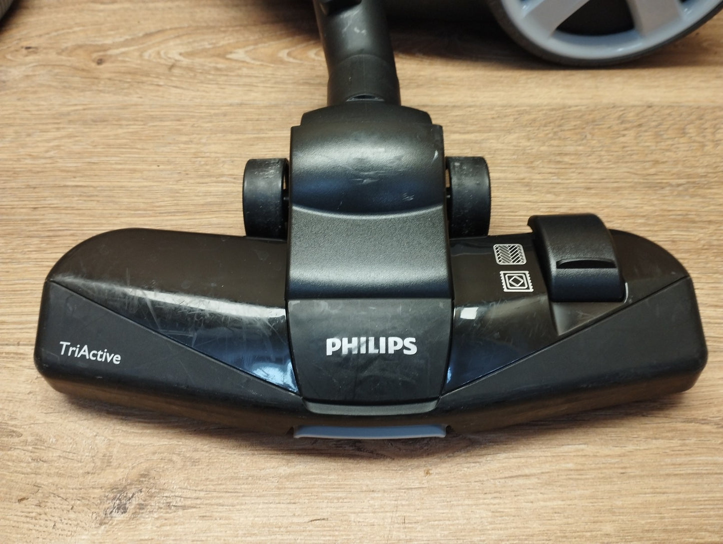 PHILIPS PowerPro Compact Staubsauger (FC9332/09), Beutellos, 750W, I39582