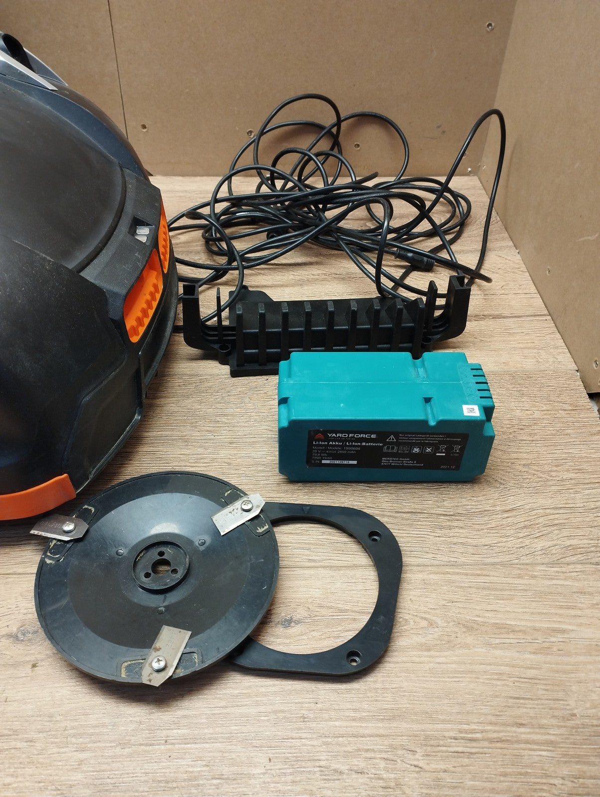 YARD FORCE Mähroboter NX100i bis zu 1000 qm, I40009