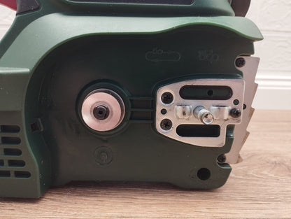 Bosch DIY UniversalChain 18 Akku-Kettensäge solo (06008B8001)