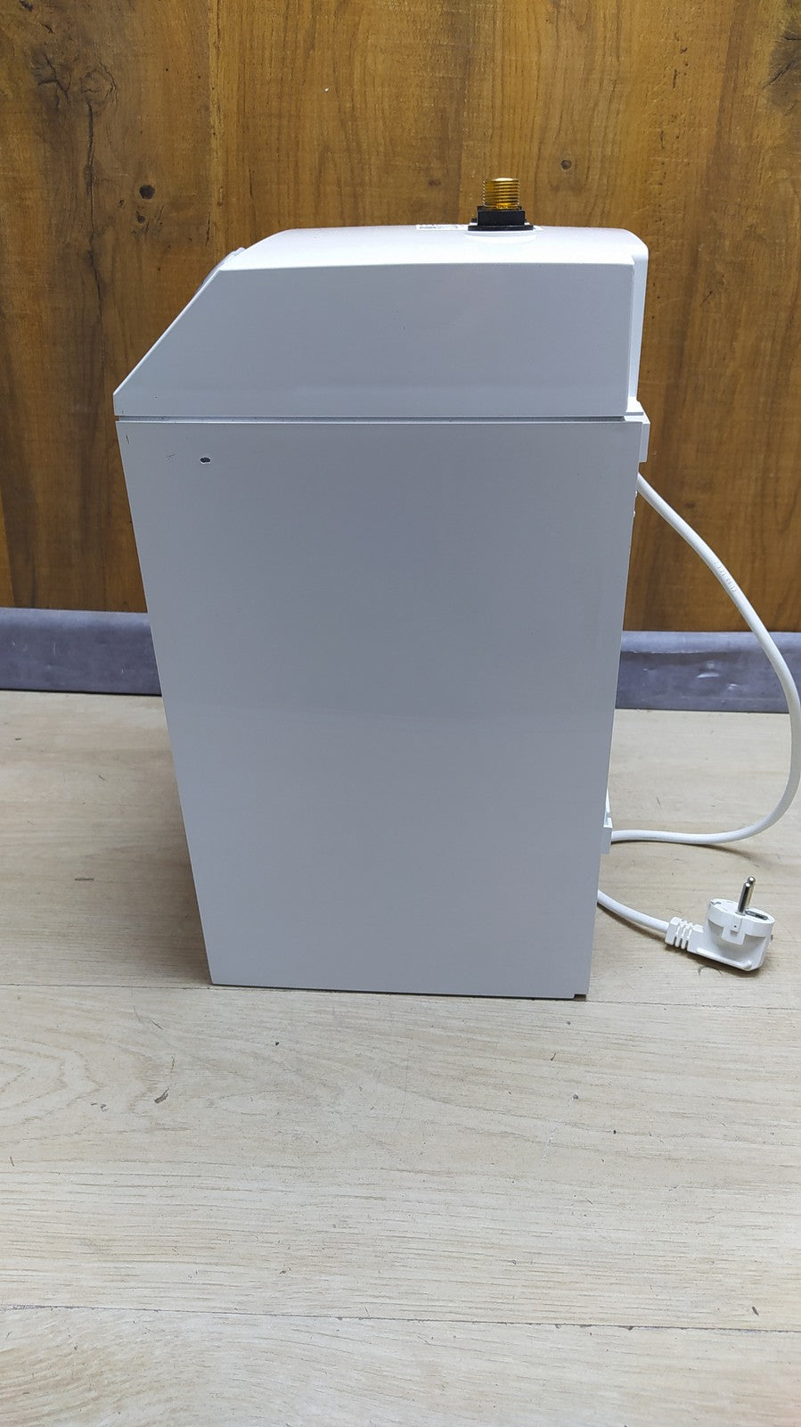 Bosch Tronic TR1500  elektrischer Kleinspeicher Wasser Boiler 5L EEK: A, I35661