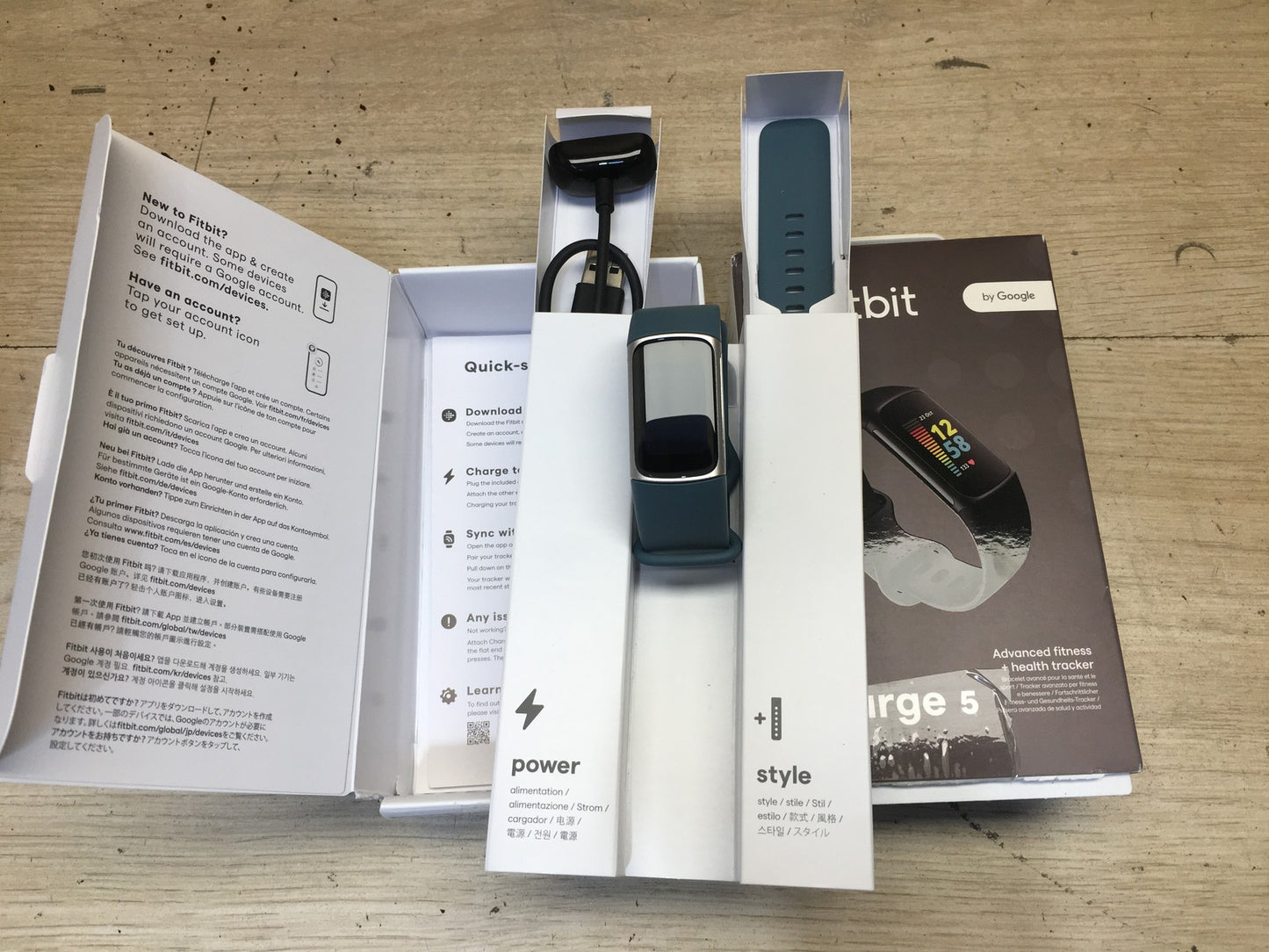 Fitbit Charge 5 Aktivitätstracker FB421, Graublau, I39222