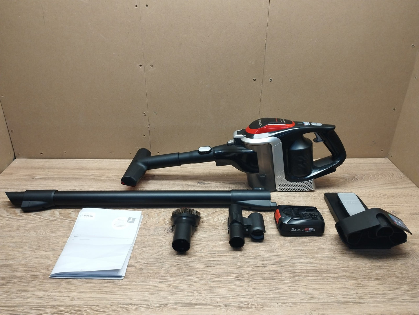 Bosch Serie 8 BSS81POW1 Unlimited ProPower Akku-Handstaubsauger, I39737
