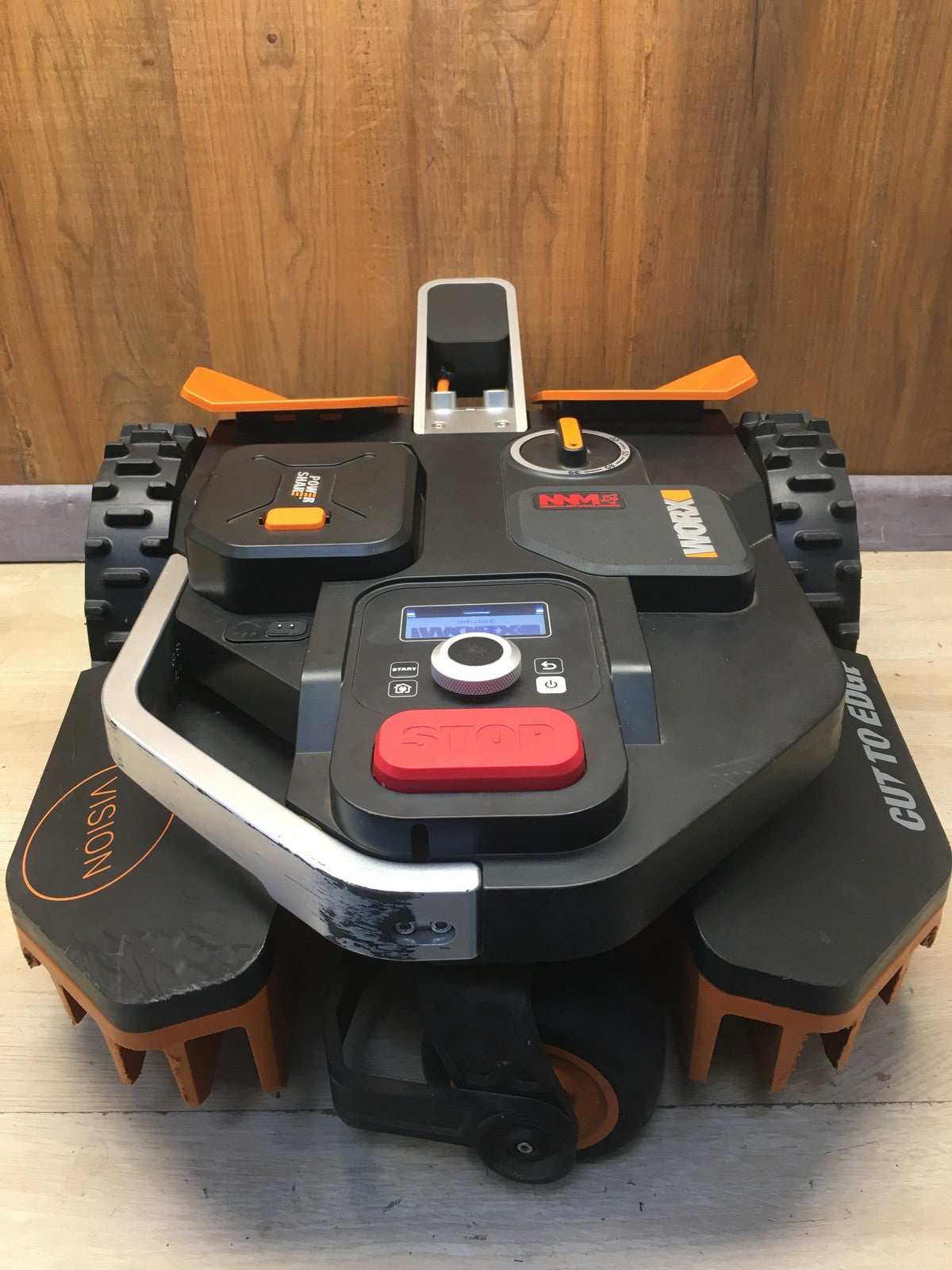 WORX Landroid Vision M600 Mähroboter ohne Begrenzungskabel WR206E, I38404