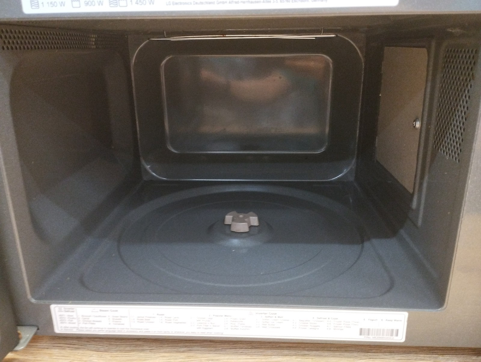 LG MH6535GDS Mikrowelle (25 L, 1000 W) mit Grill, I39497
