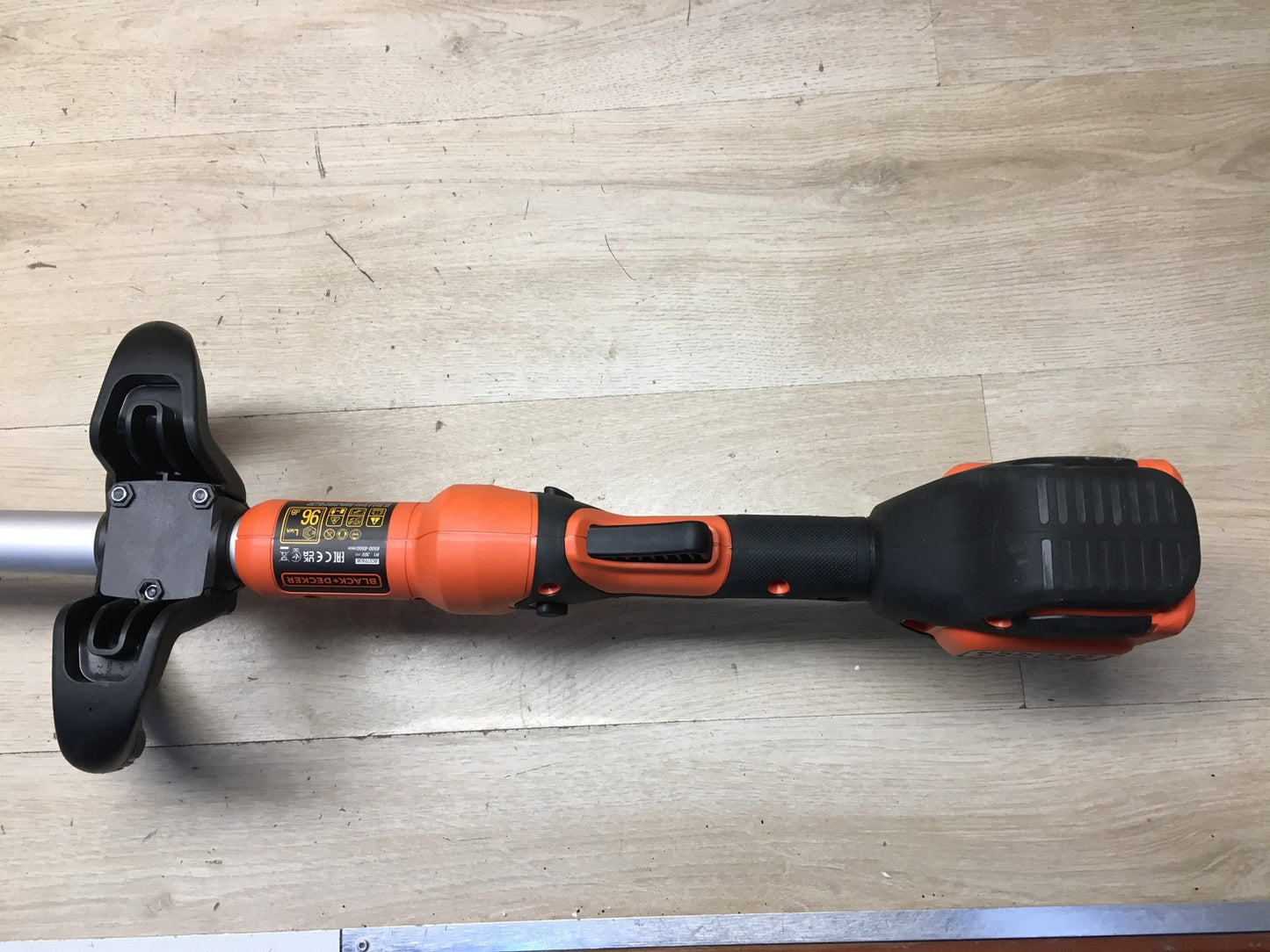 Black+Decker Akku-Rasentrimmer BCSTE636L1 SOLO, Schnittbreite 33cm, I35883