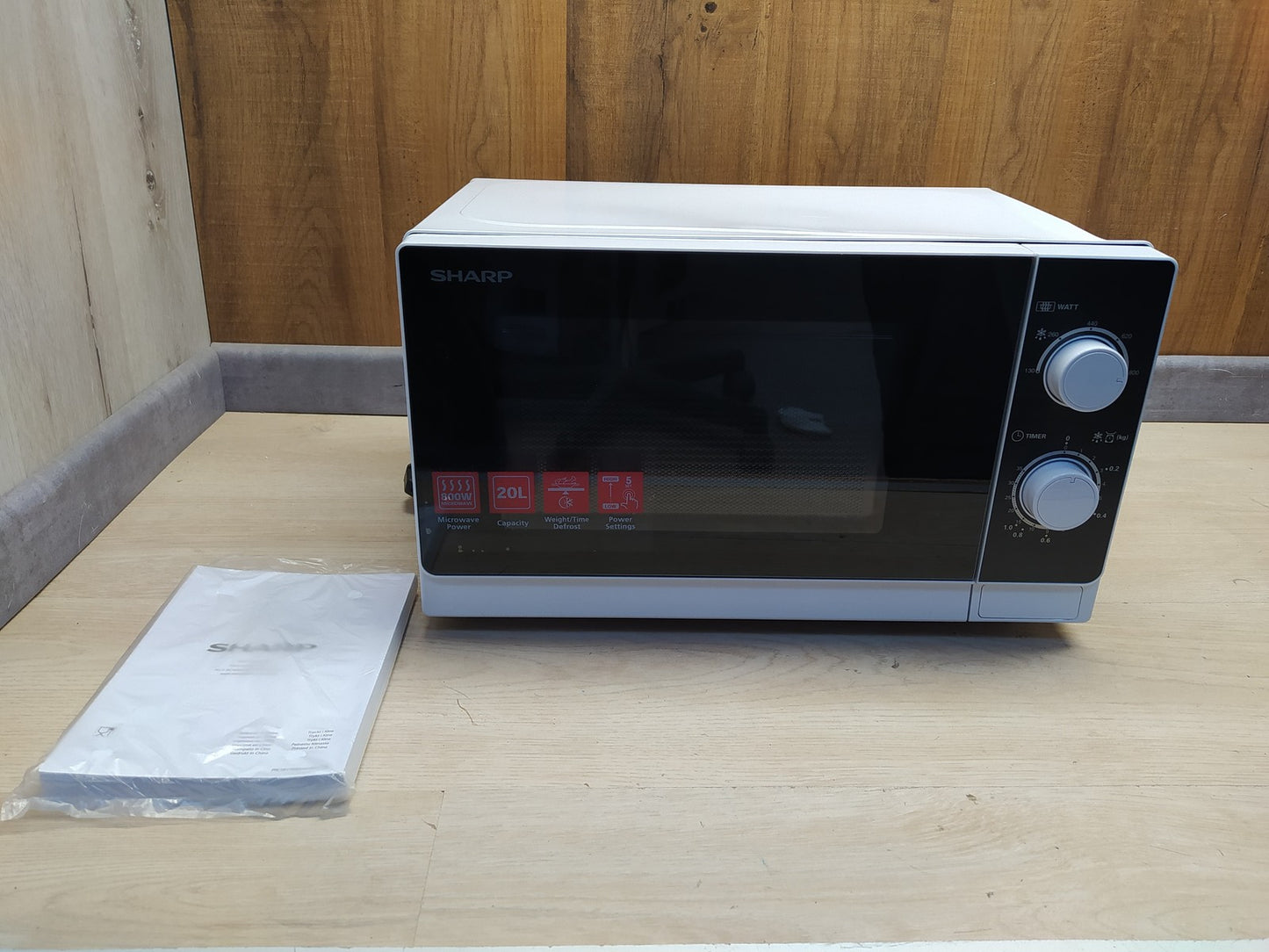 Sharp R200WW Mikrowelle, 20 L, 800 W, 5 Leistungsstufen, I35875