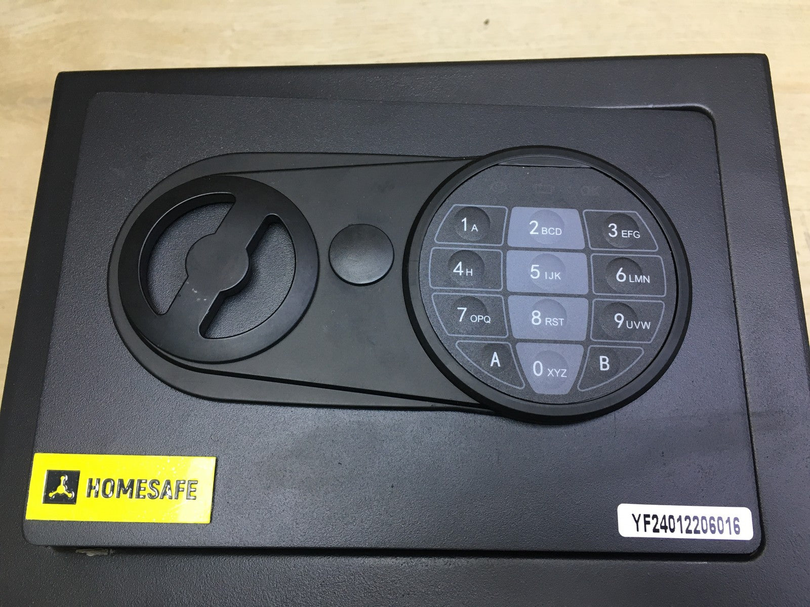 HomeSafe HV17E Safe mit Elektronischem Schloss, I34809