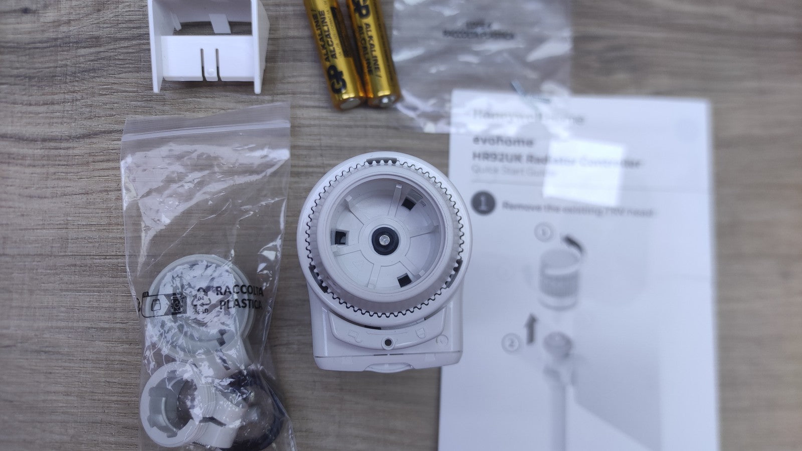 Honeywell Home THR92H1002 evohome Kabelloser Heizkörper, Weiß, I38690