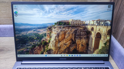 Samsung Galaxy Book4 Notebook 15.6" FHD Core i5-1335U 16GB 512GB USB-C HDMI WiFi