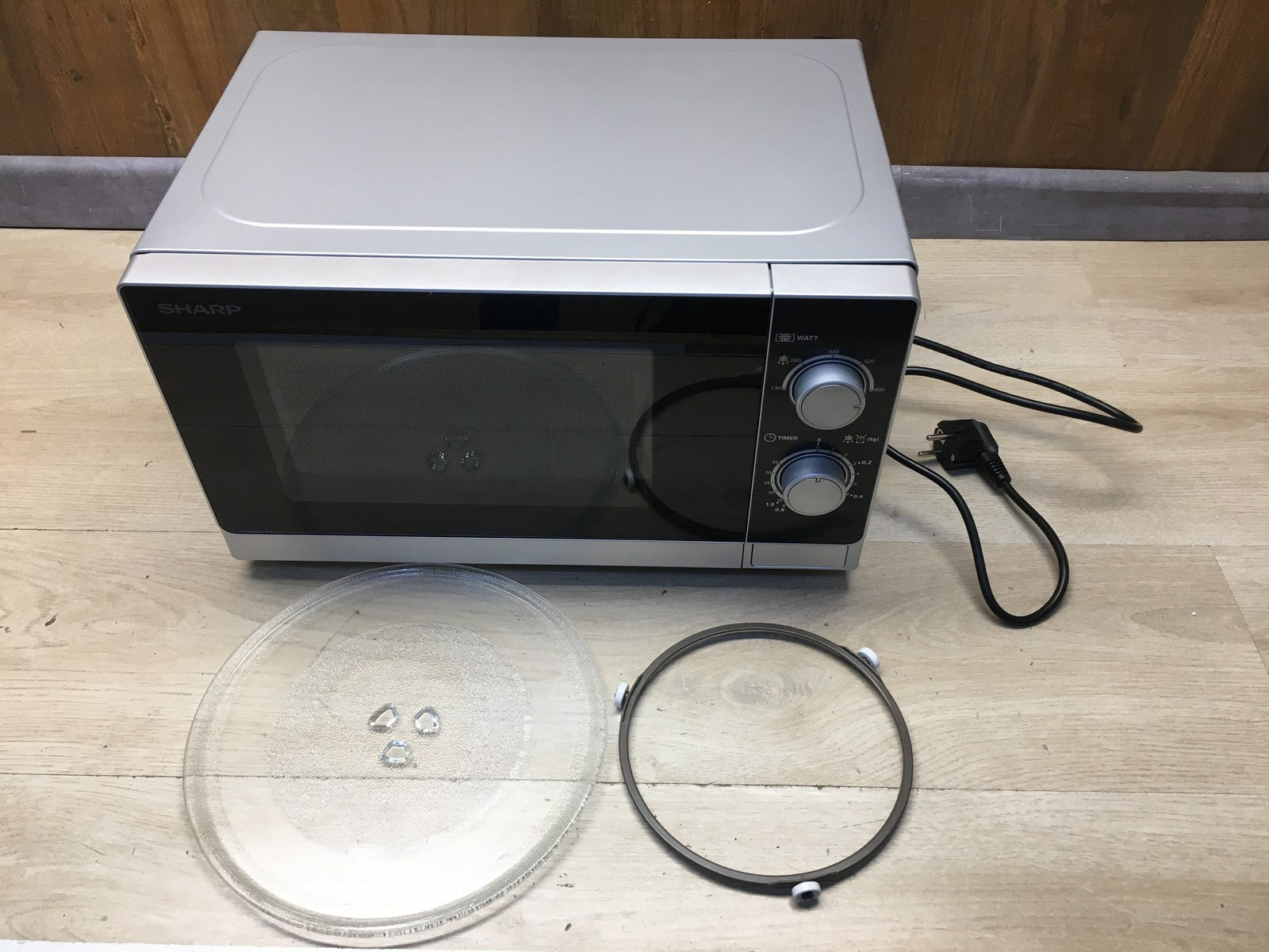 Sharp R200INW Mikrowelle, I36423
