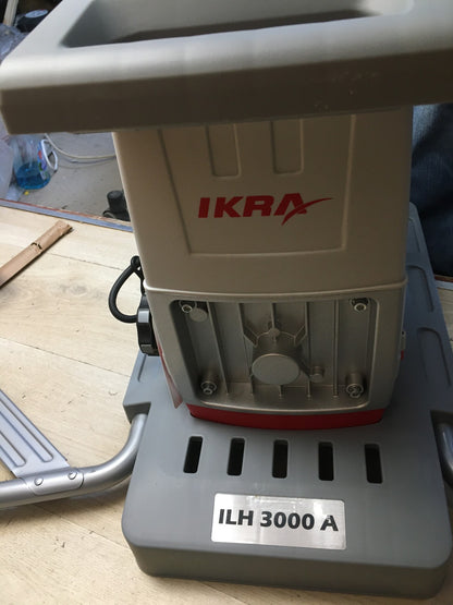 IKRA Elektro-Gartenhäcksler ILH 3000 A, 3.000 Watt, Aststärke bis 44mm, I38325