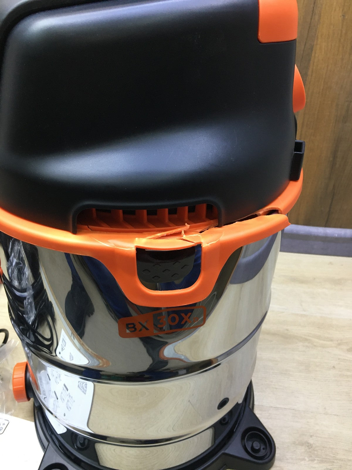 BLACK & DECKER Staubsauger BXVC30XDE 1600 W, I34569