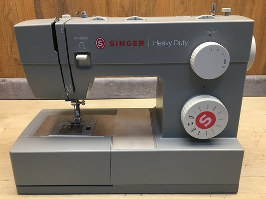 Singer Heavy Duty 4411 Nähmaschine, 11 Stichprogramme, I38034
