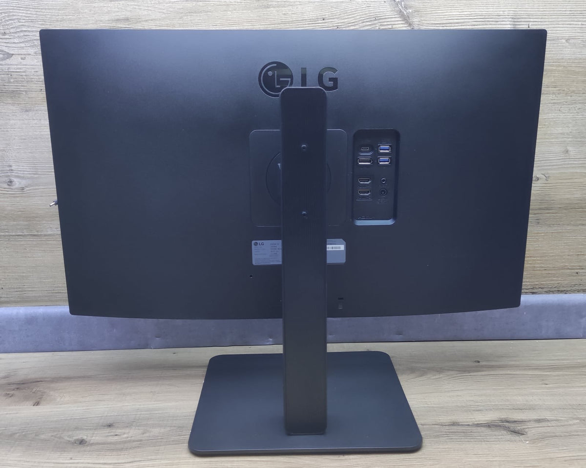 LG UltraFine 27U730A-B 4K Monitor 27" UHD 3840x2160 IPS HDR10 DP HDMI USB-C