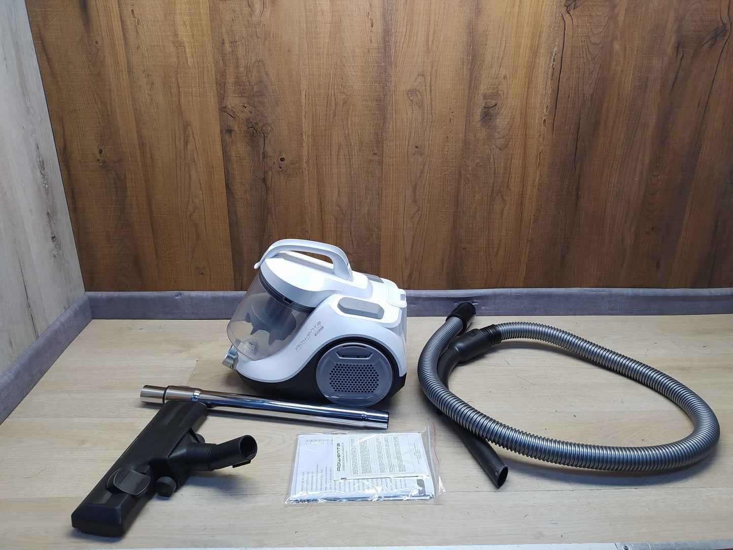 Rowenta Swift Power Cyclonic RO2917 Bodenstaubsauger ohne Beutel, 900W, I35986