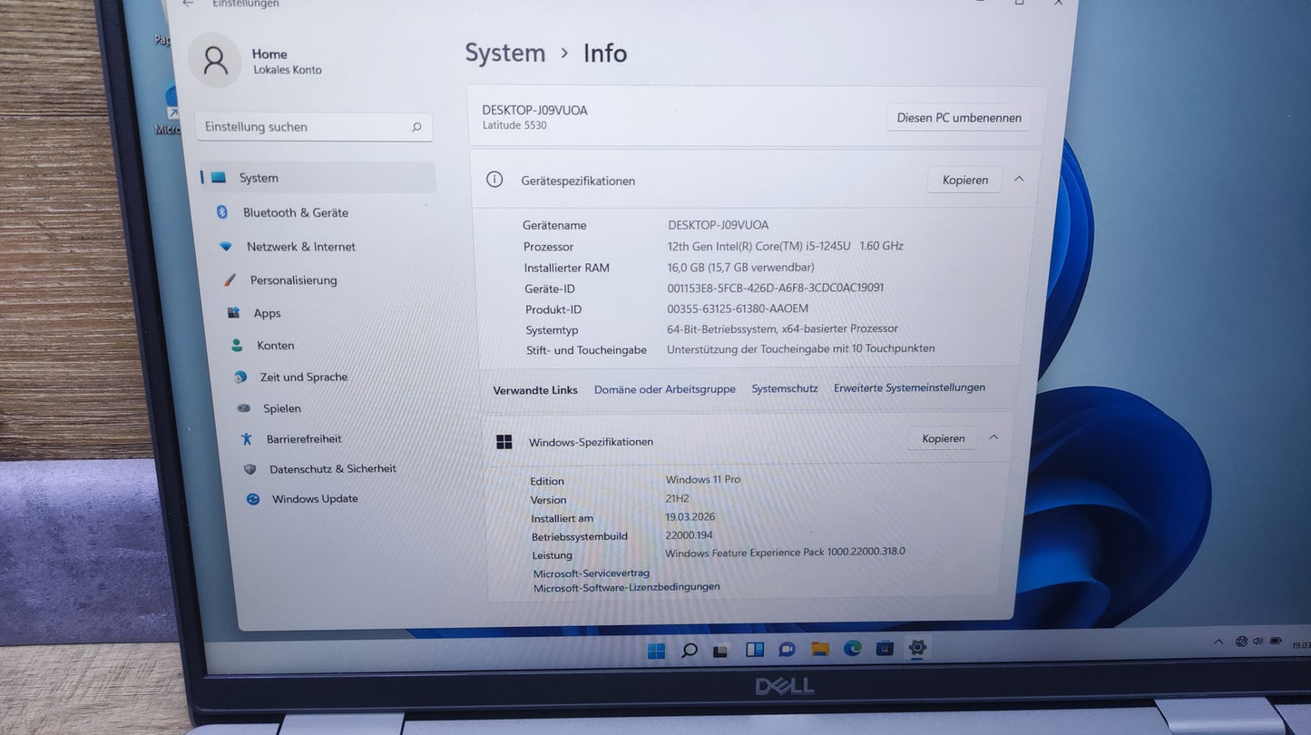 Dell Latitude 5530 Notebook 15.6" Touch FHD i5-1245U 16GB 256GB Thunderbolt LTE