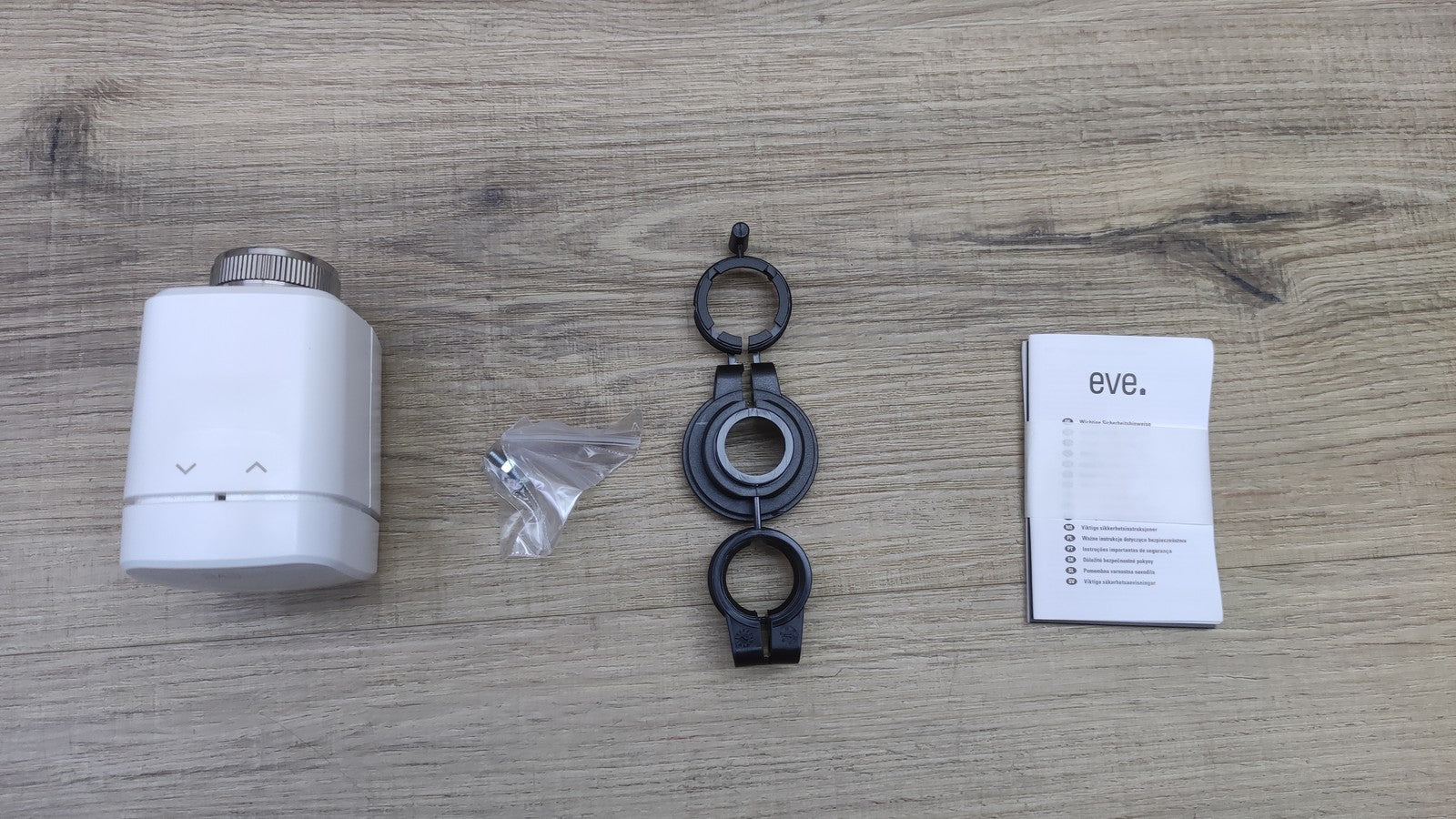 Eve Thermo Smartes Heizkörperthermostat mit LED-Display, I35231