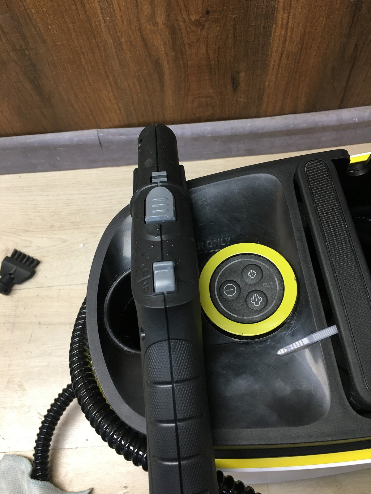 Kärcher SC 3 Deluxe Dampfreiniger 1.513-430.0, 1900W, I37808