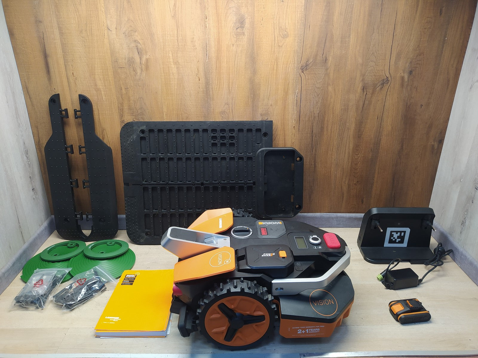 WORX Landroid Vision M600 Mähroboter ohne Begrenzungskabel WR206E.1 I38959