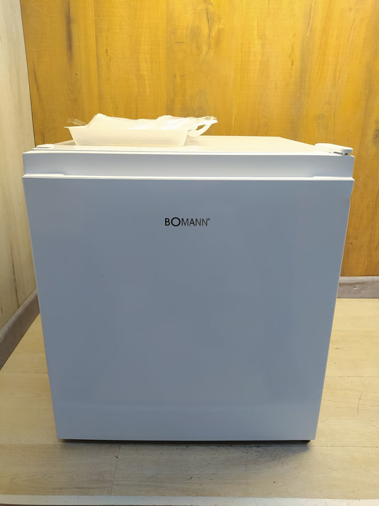 Bomann KB 7245 weiß Mini Kühlschrank 45L mit Gefrierfach, I38853