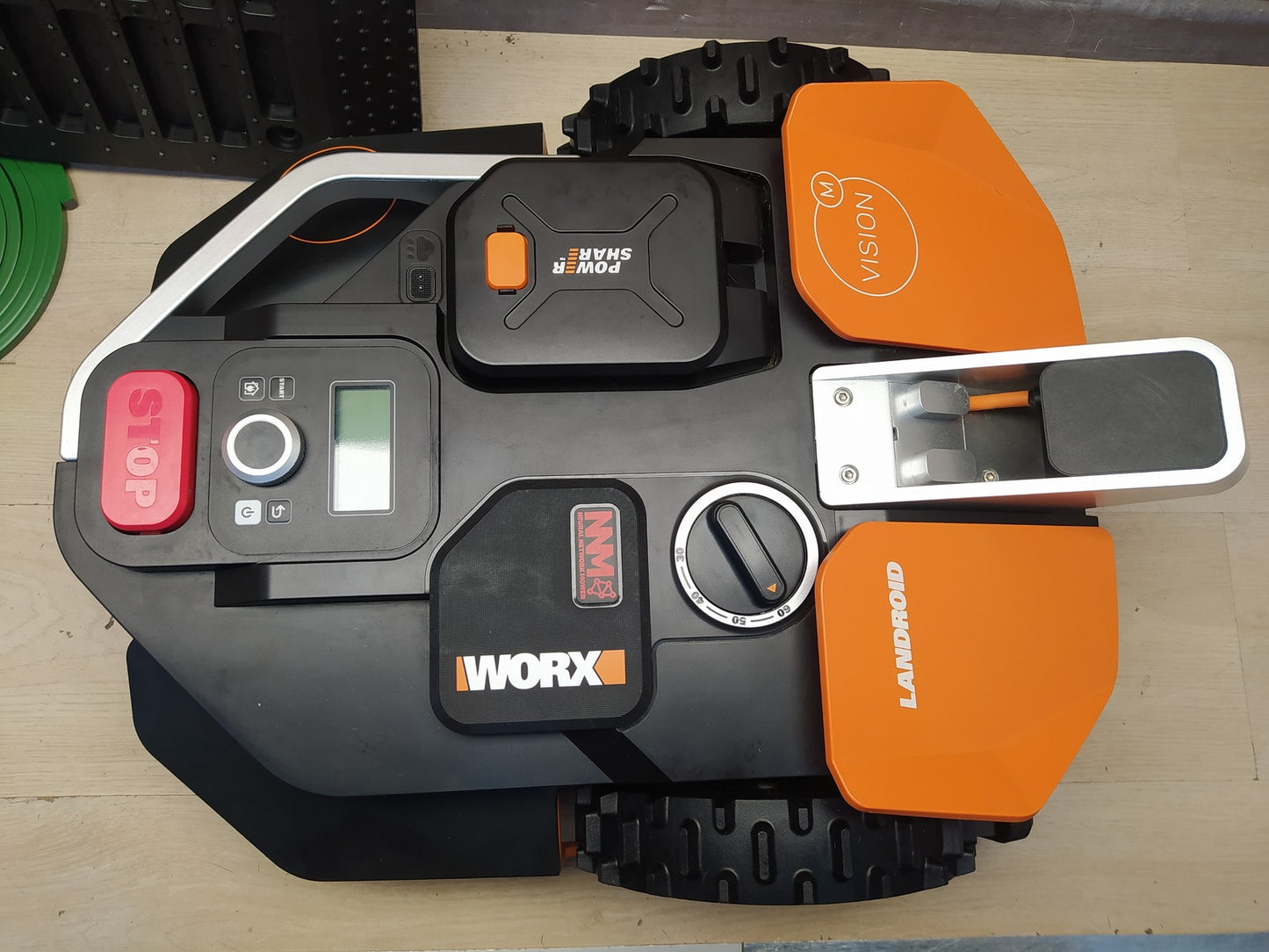 WORX Landroid Vision M600 Mähroboter ohne Begrenzungskabel WR206E.1 I37836
