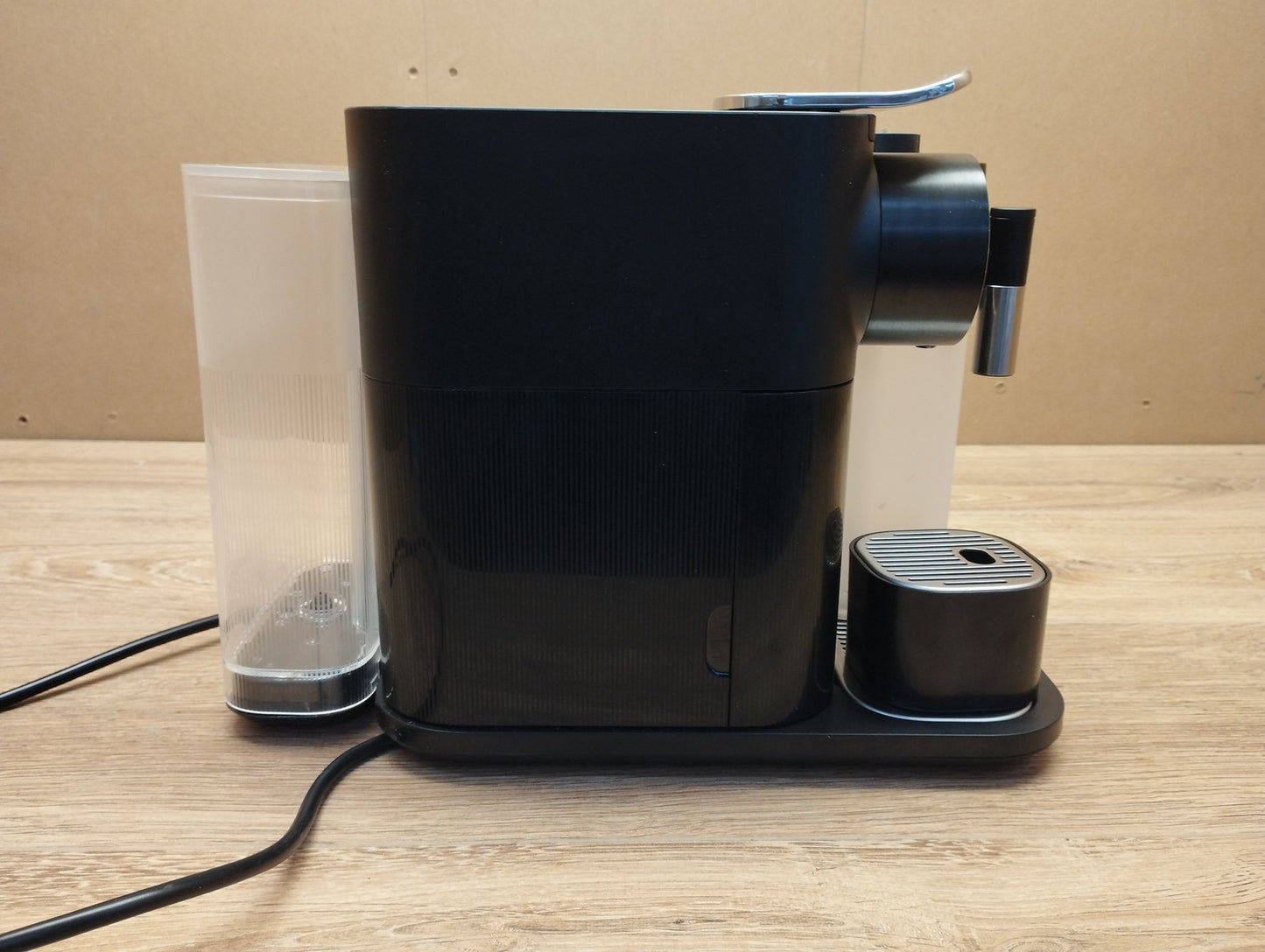 DeLonghi Gran Latissima EN640.B Kaffeemaschine mit Milchsystem, I39479