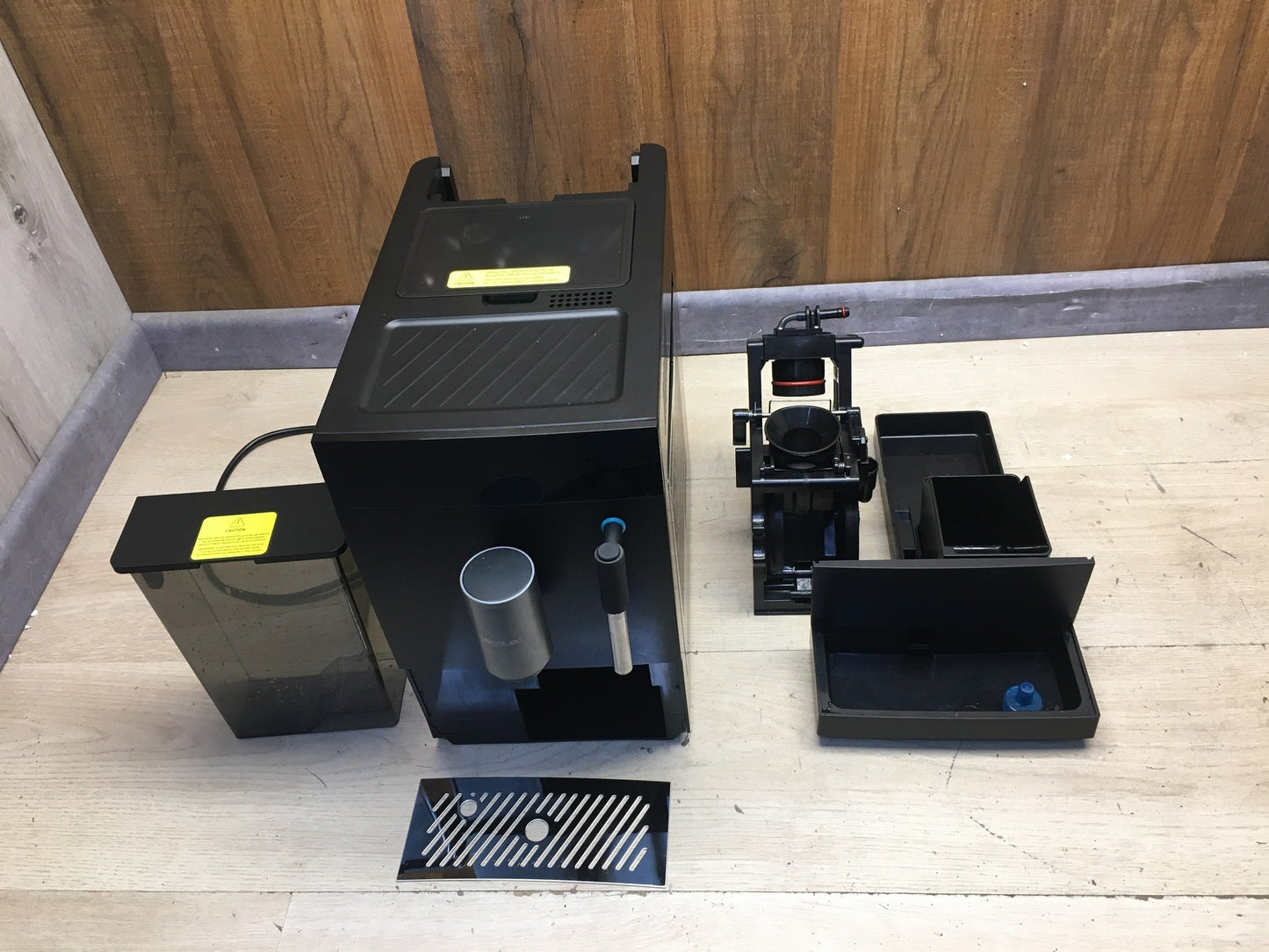 Cecotec Cremmaet Compact Steam Espressomaschine 01637, I39718