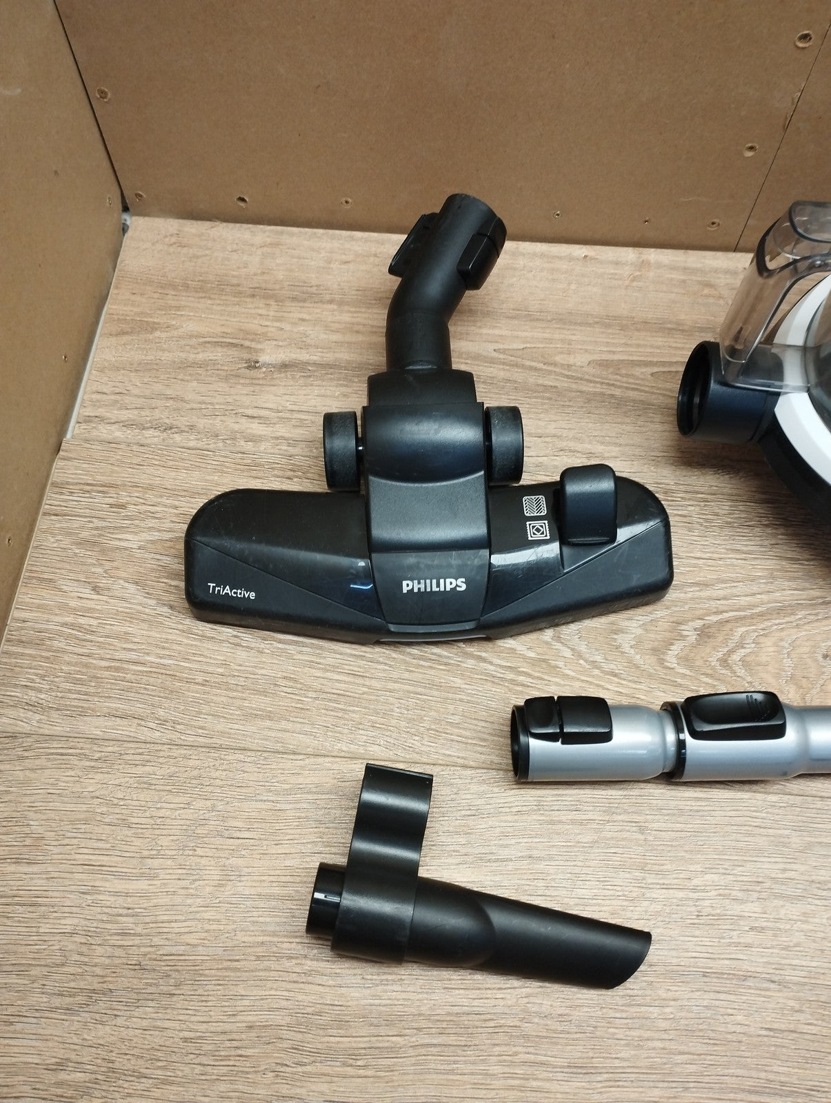PHILIPS PowerPro Compact Staubsauger (FC9332/09), Beutellos, 750W, I39690