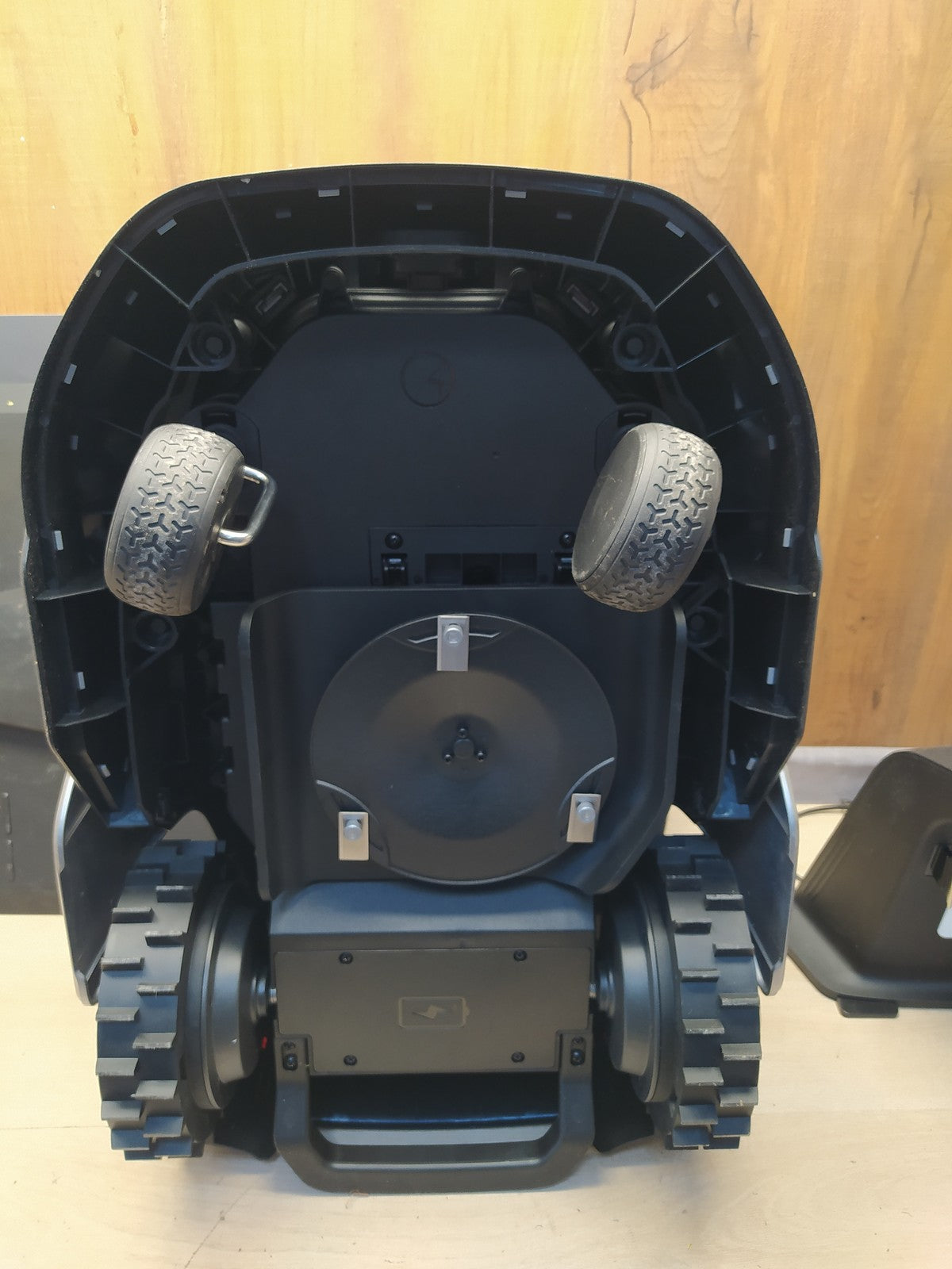 DREAME A2 1200 Mähroboter (MXXA8203) kabellos, für Flächen bis zu 1200m², I37981