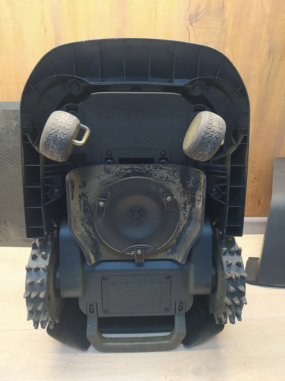 Dreame Mova 1000 Mähroboter (MLLM4110) bis 1.000 m² 3D-LiDAR kabellos, I37792
