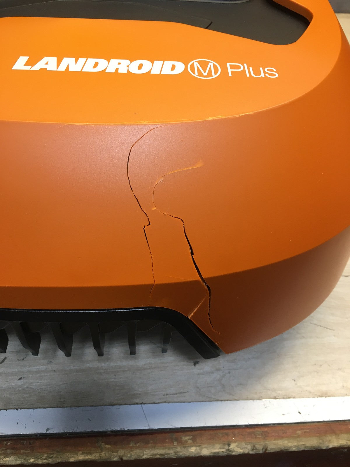 WORX Landroid M700 PLUS WR167E Mähroboter für Gärten bis 700 qm, I39307