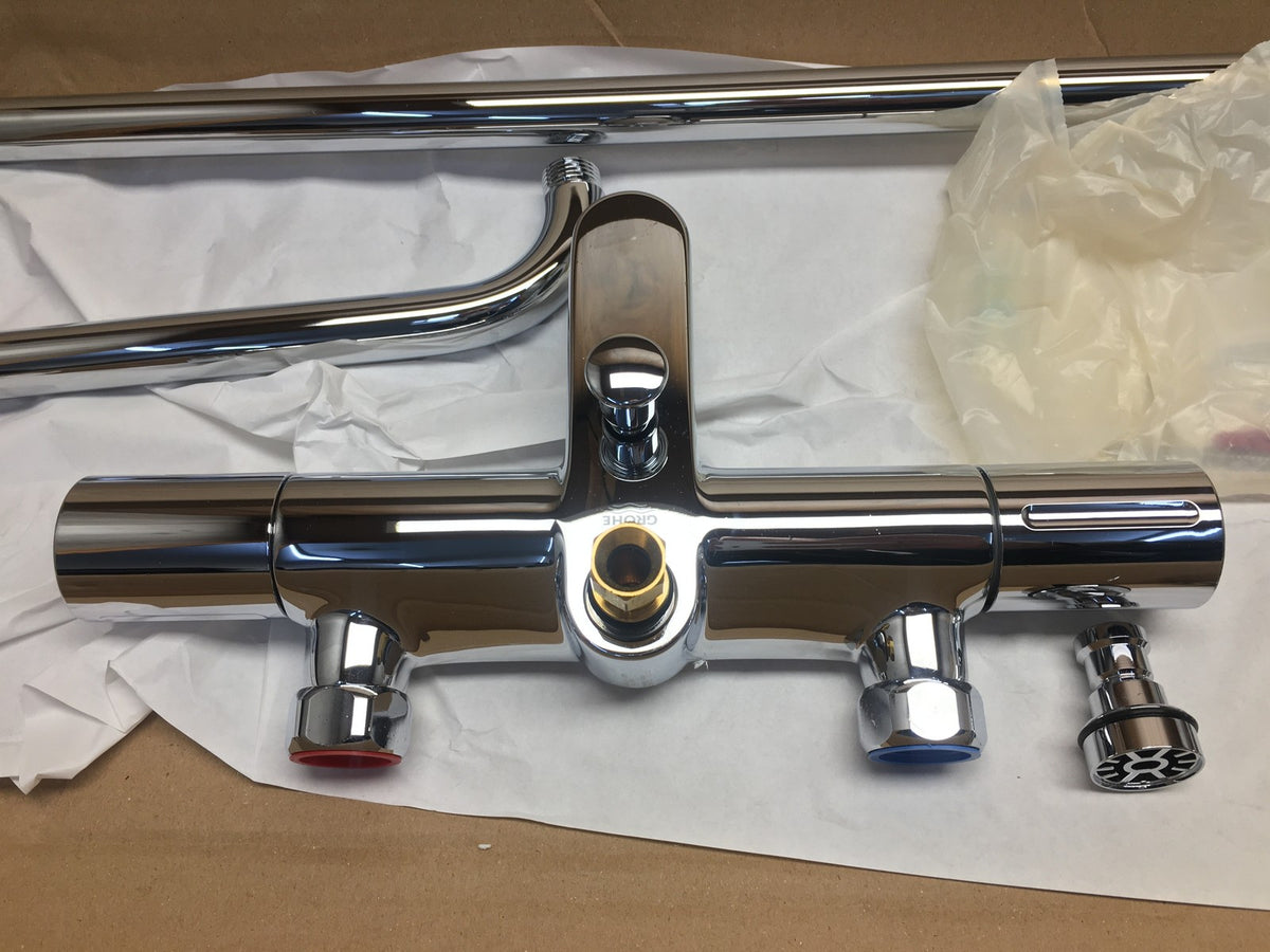 GROHE Vitalio 250 Duschsystem mit Badewannenarmatur 26984001, I41033