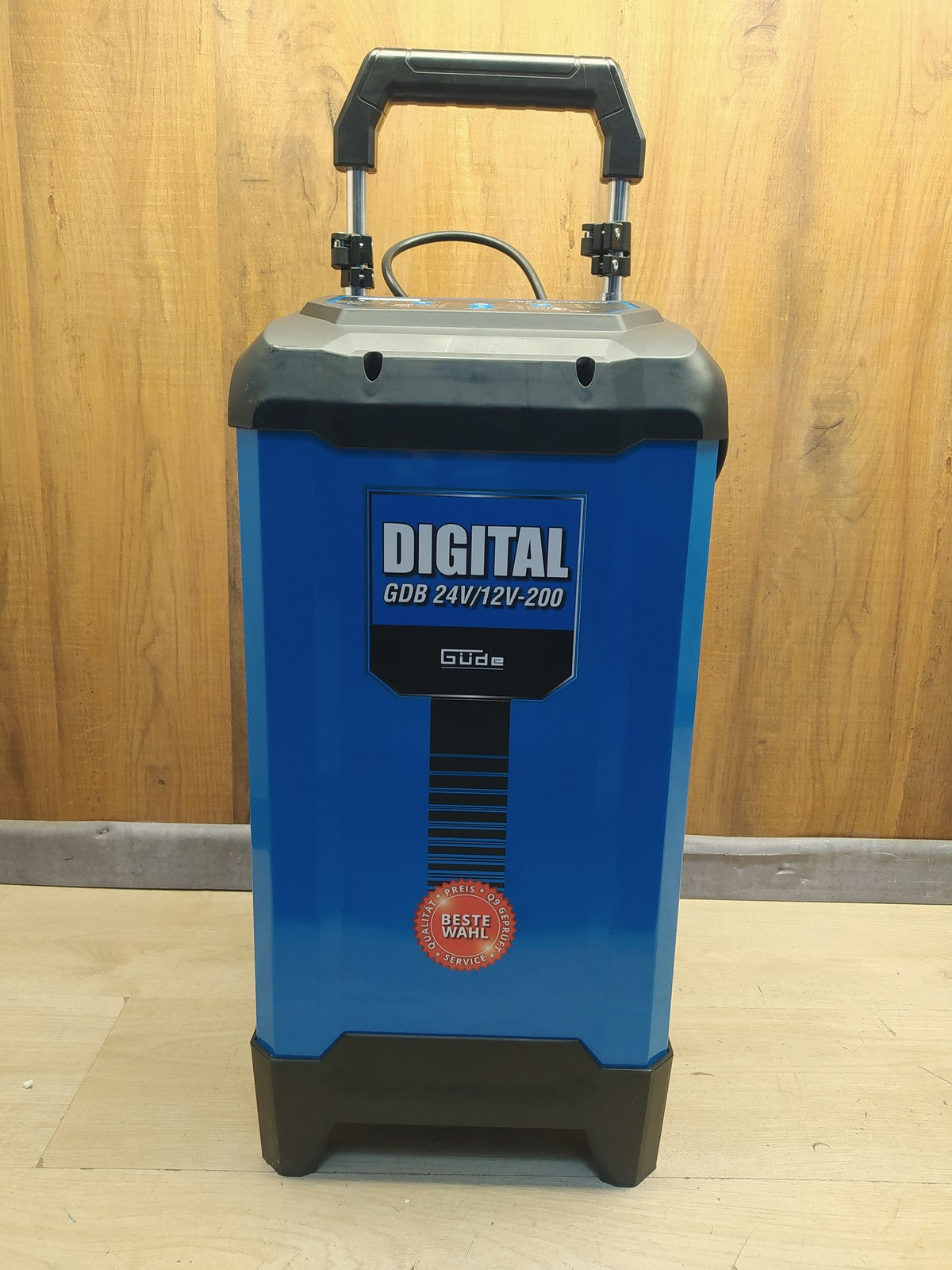 Güde 85128 Batterielader Digital GDB 24V/12V-200, I37465