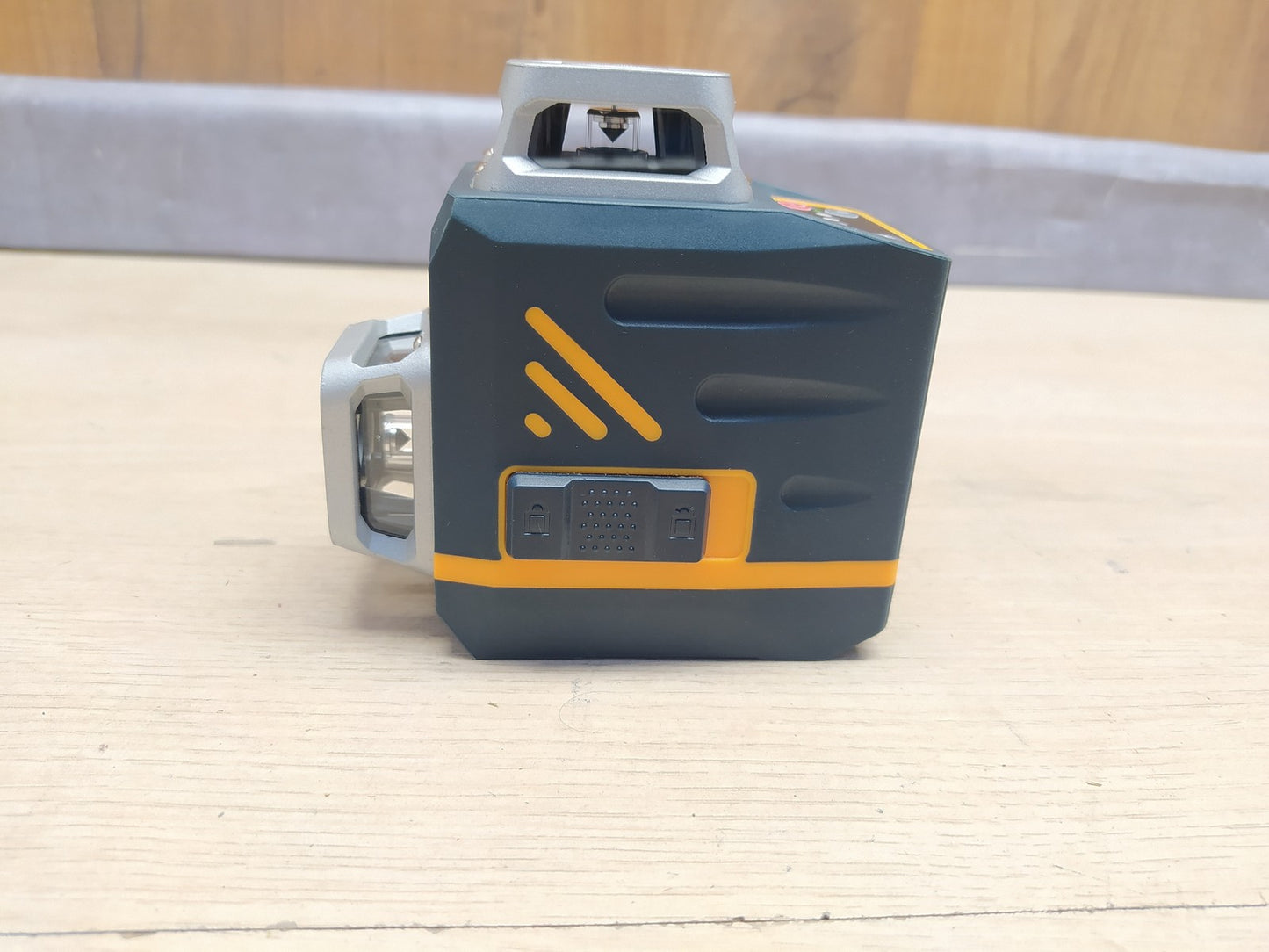 CIGMAN CM-701 Kreuzlinienlaser, 3x360 Grad Grün Selbstnivellierend, I37081