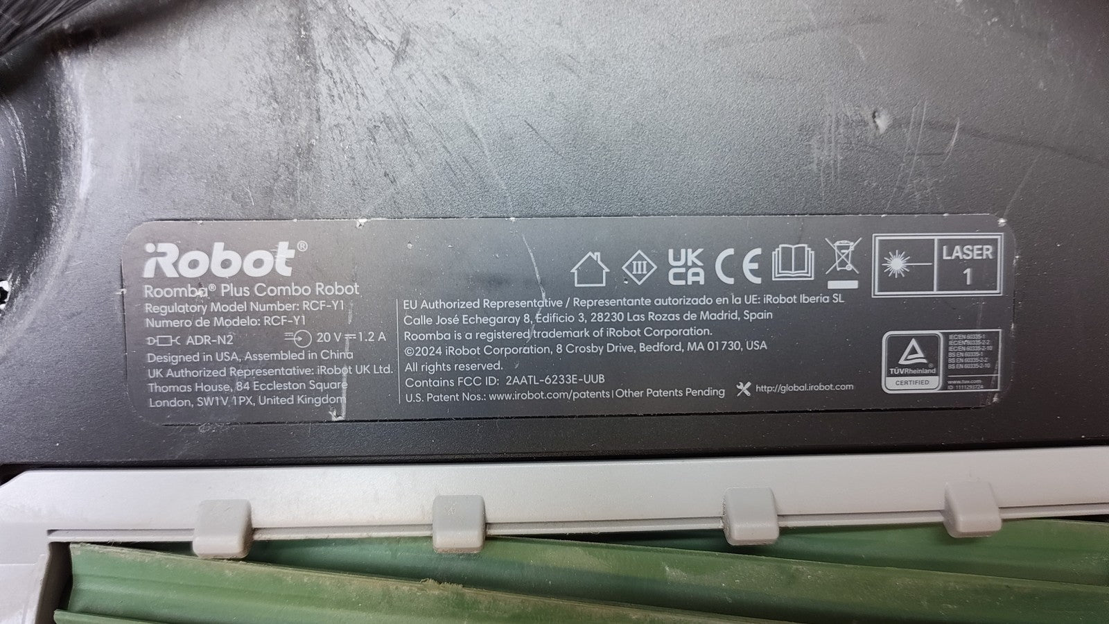 iRobot Roomba Plus 505 Combo Saugroboter mit Wischfunktion, schwarz, I39864