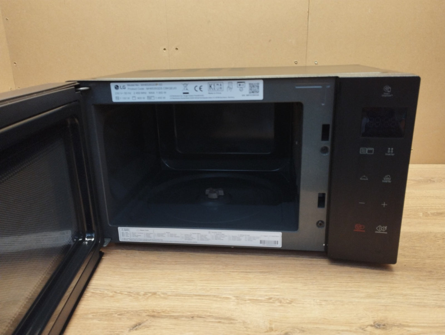LG MH6535GDS Mikrowelle (25 L, 1000 W) mit Grill, I39497
