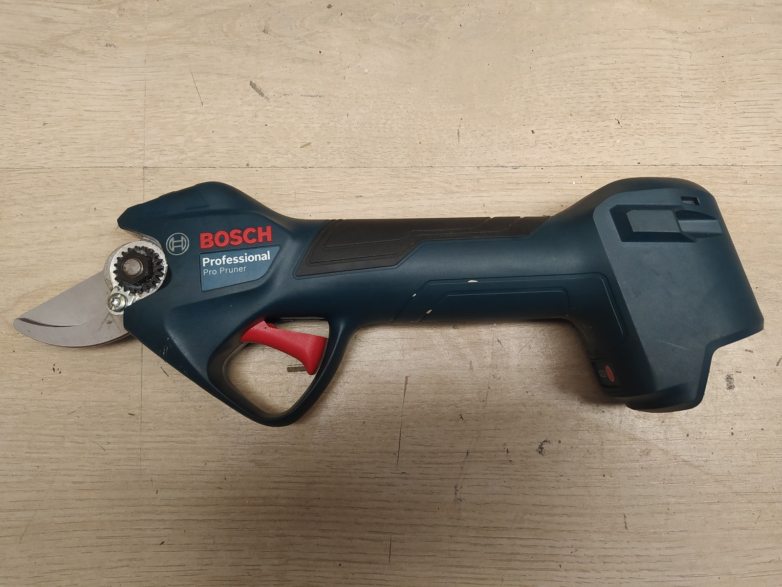 Bosch Professional Akku-Astschere Pro Pruner solo 12V, I37406