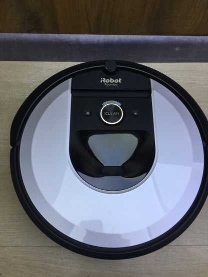 iRobot Roomba i7 (i7156) App-Controlled Robot Vacuum, I31117